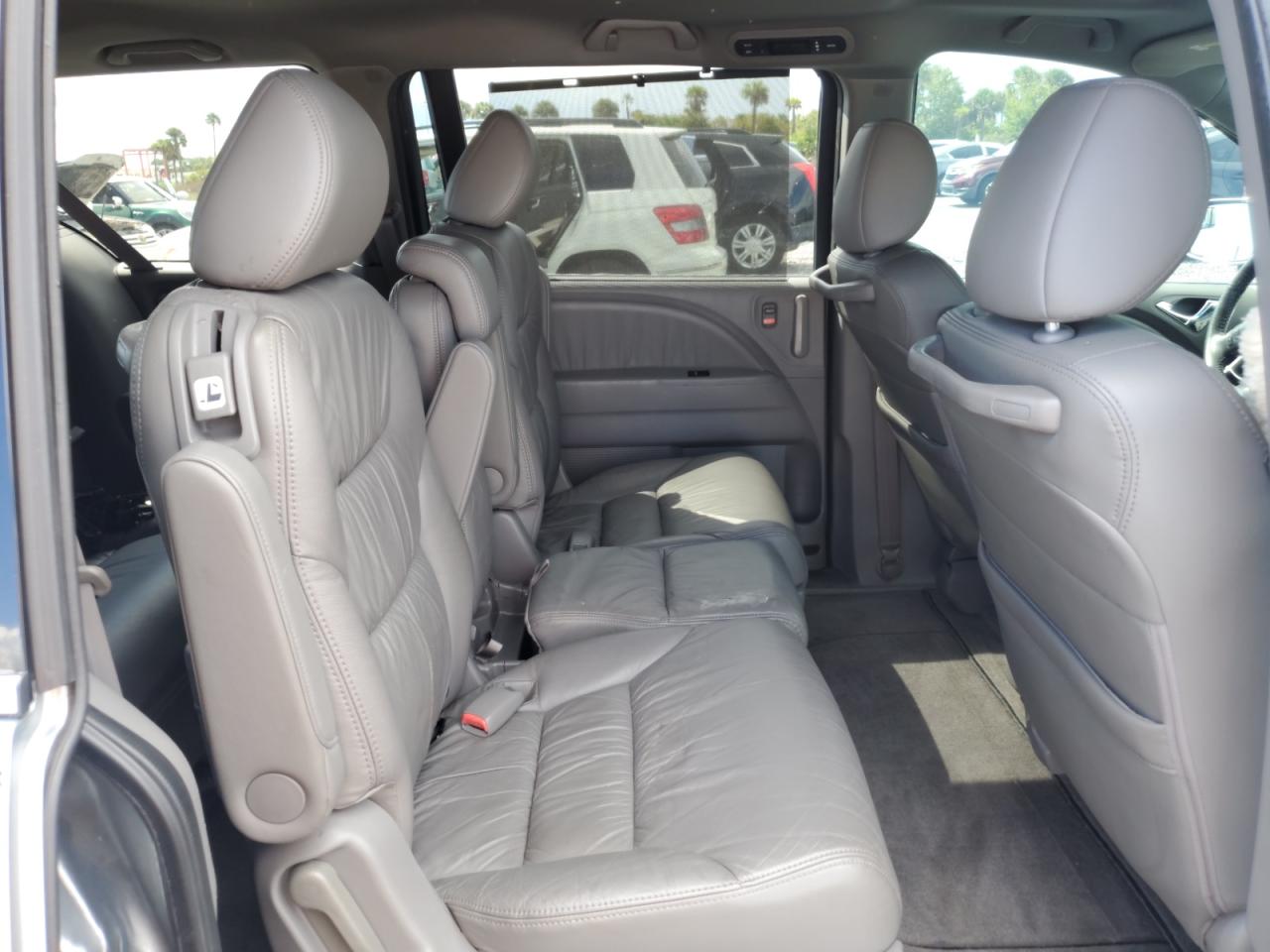 2009 Honda Odyssey - Image 11
