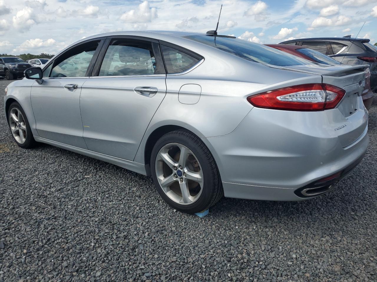 2015 Ford Fusion - Image 2
