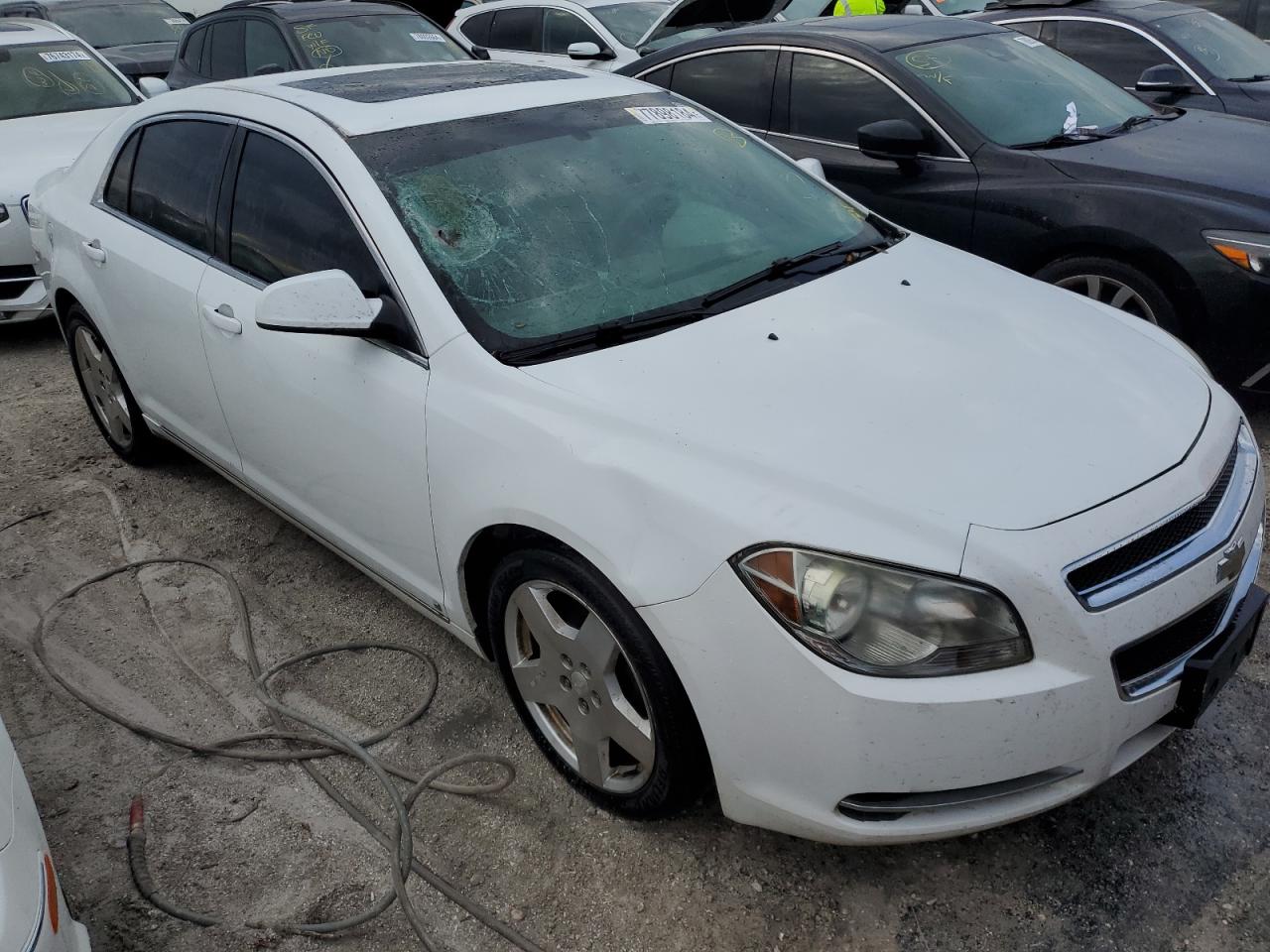 2009 Chevrolet Malibu - Image 4