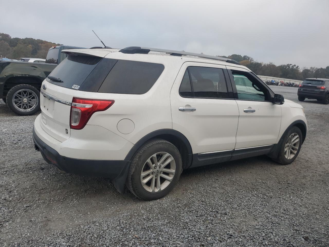 2011 Ford Explorer - Image 3