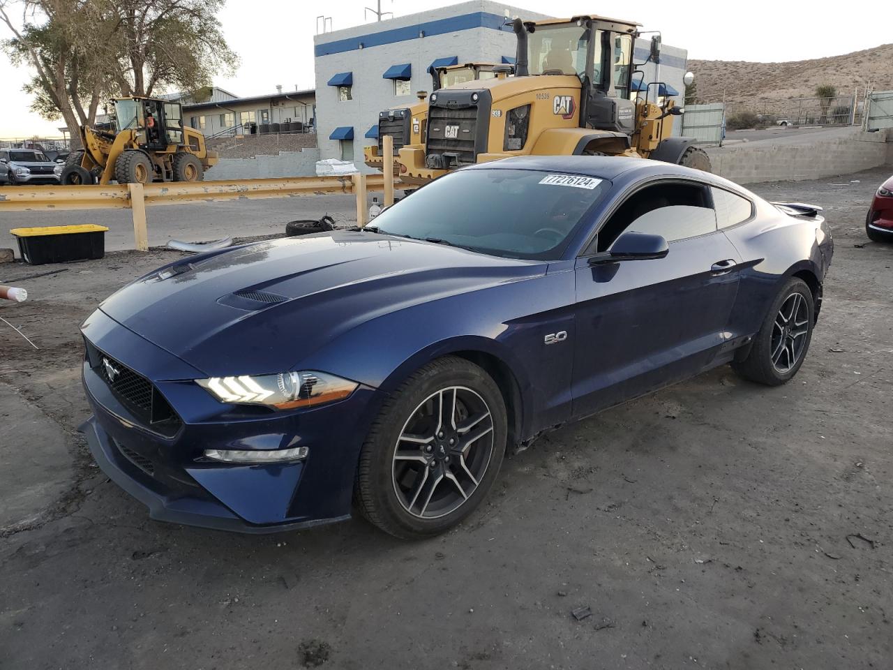 VIN 1FA6P8CF7J5165963 2018 FORD MUSTANG no.1