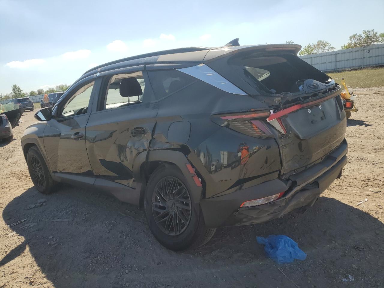 2022 Hyundai Tucson - Image 2