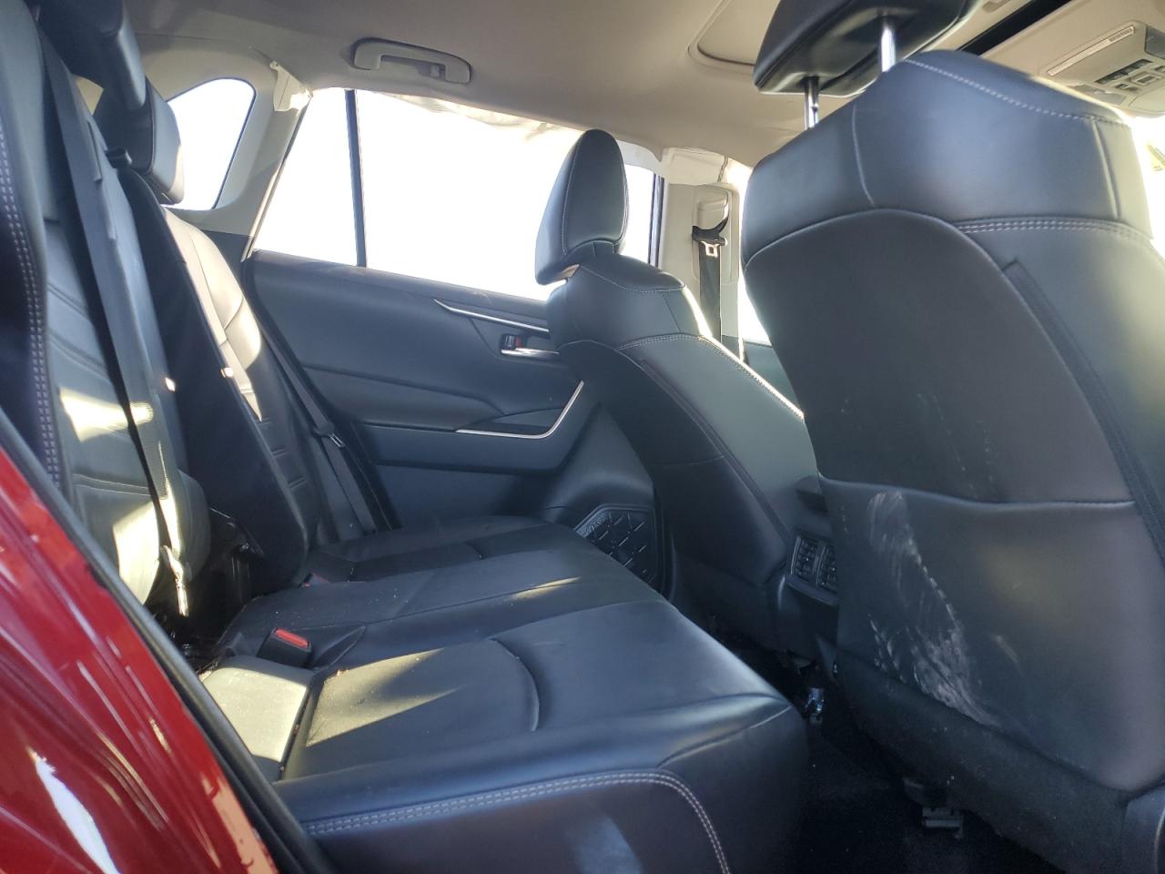 2019 Toyota RAV 4 - Image 11