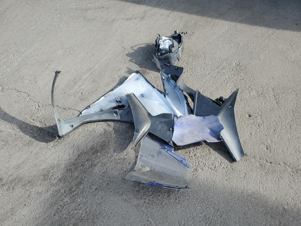 2015 Yamaha Yzfr3 VIN: MH3RH06YXFK009025 Lot: 75187594