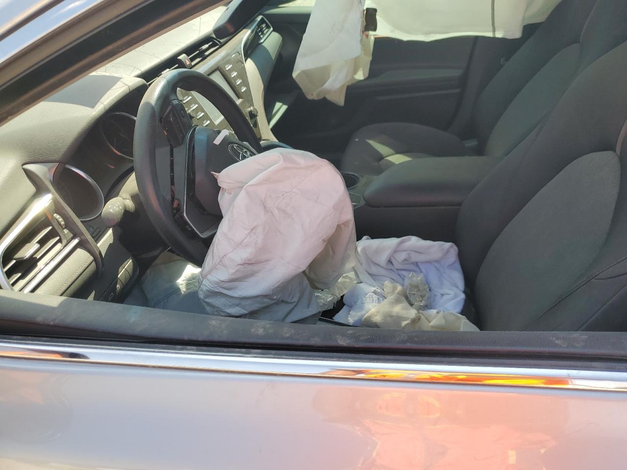 2018 Toyota Camry - Image 7