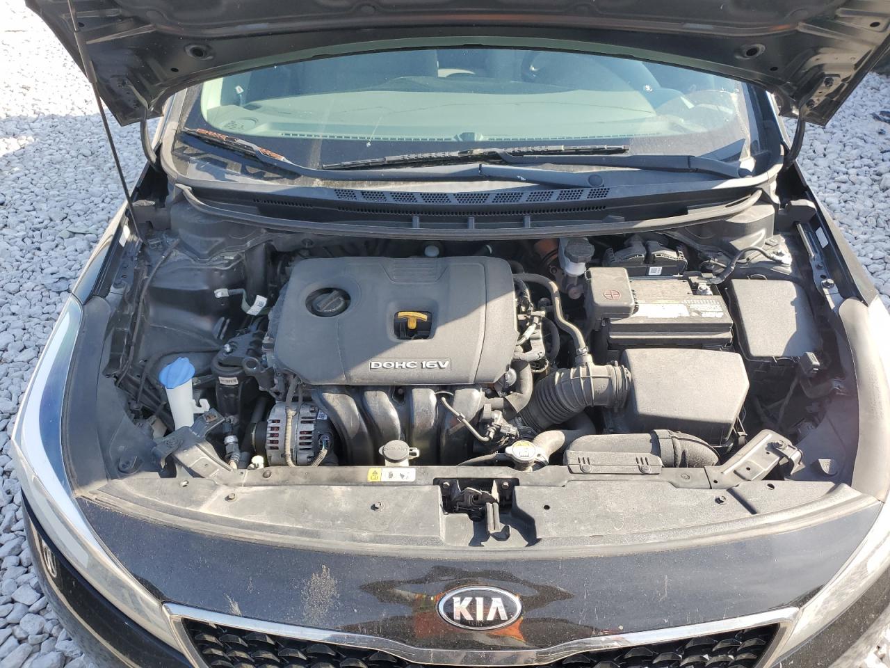 2017 Kia Forte - Image 11