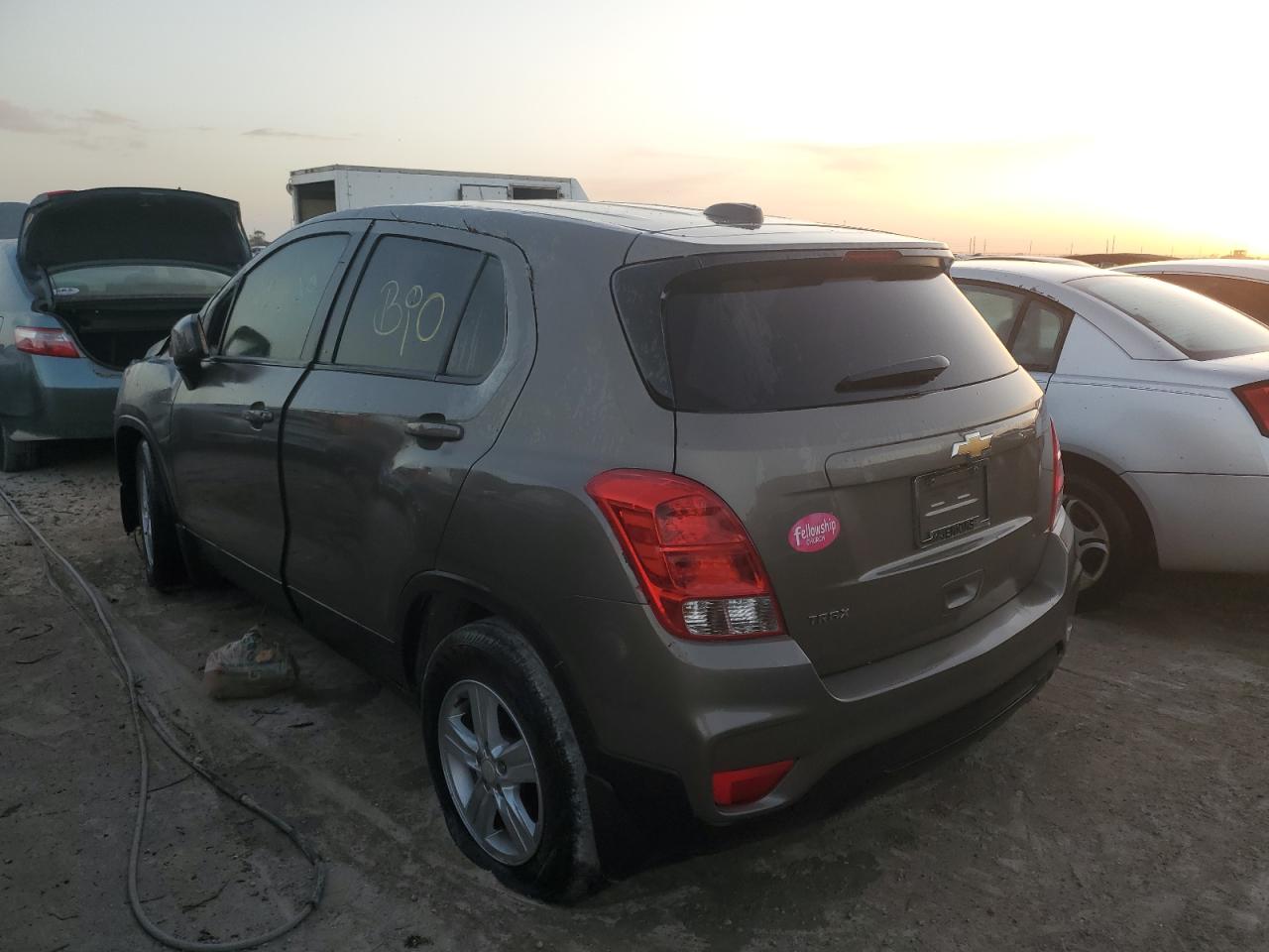 2021 Chevrolet Trax - Image 2