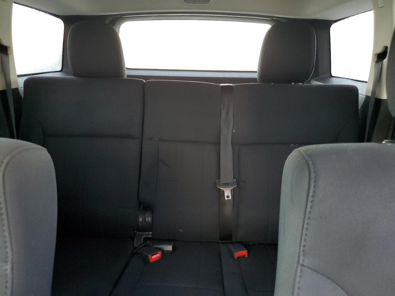 2011 Dodge Nitro - Image 10