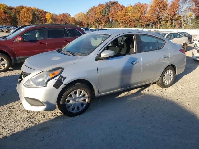  NISSAN VERSA 2018 Silver