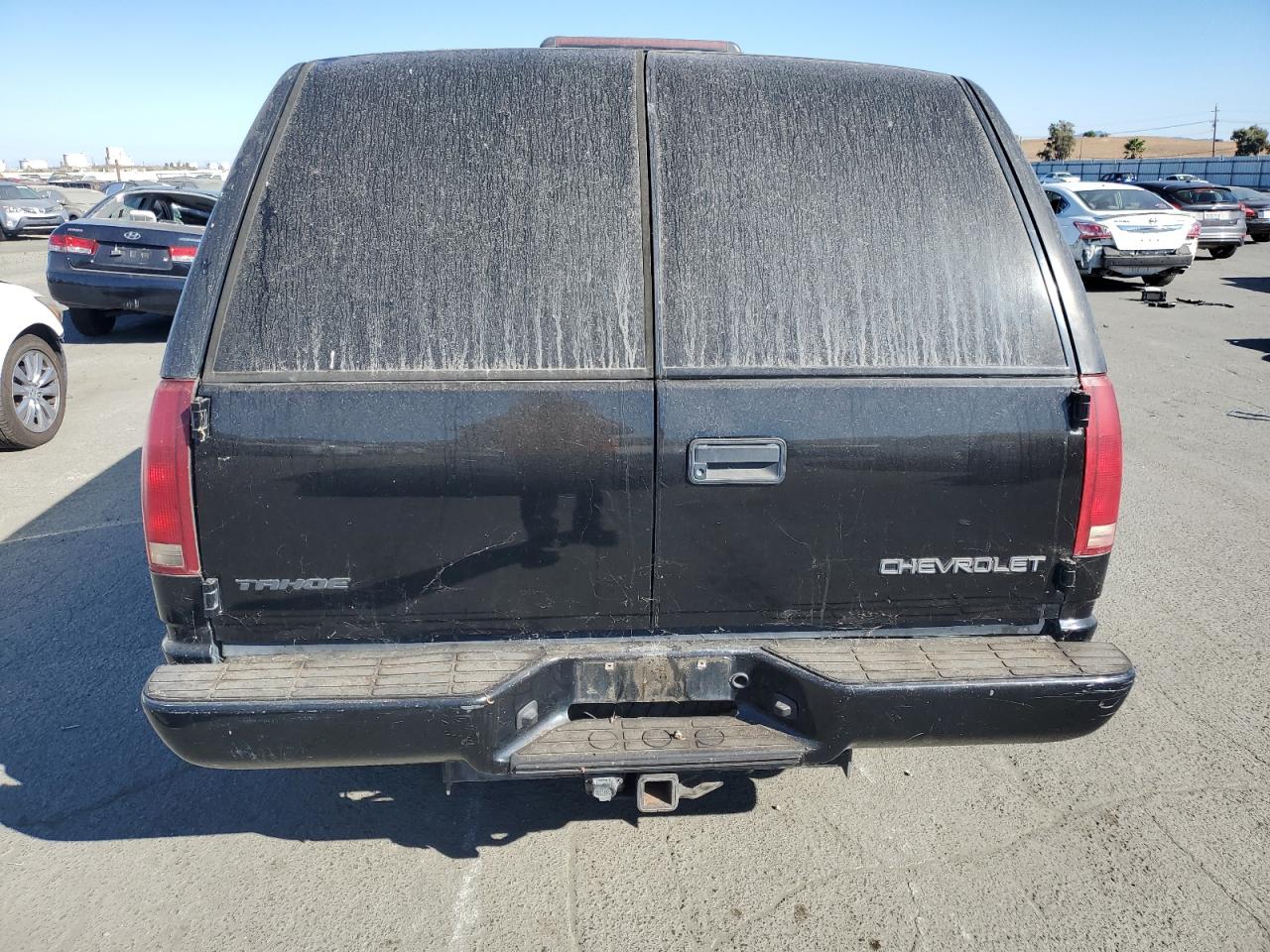 2000 Chevrolet Tahoe C1500 VIN: 1GNEC13R7YR221297 Lot: 75504254