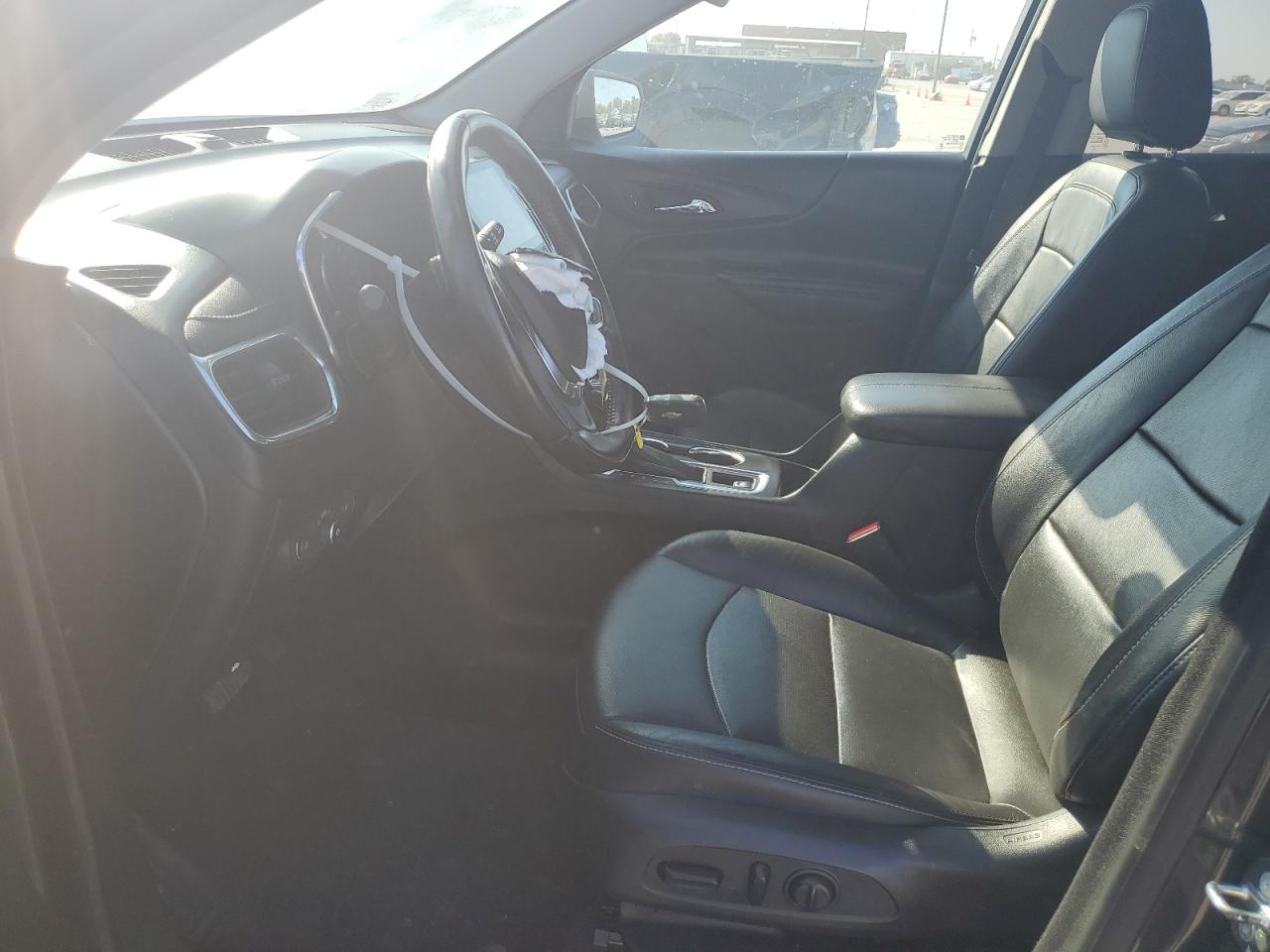 2GNAXNEVXK6104501 2019 Chevrolet Equinox Premier