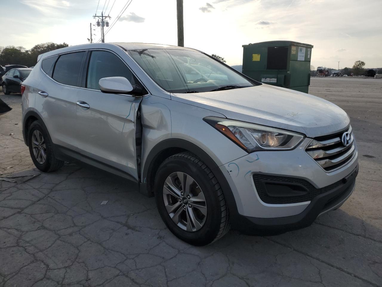 2016 Hyundai Santa Fe - Image 4