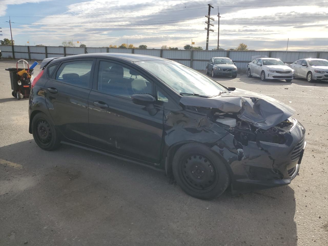 VIN 3FADP4TJ1GM172513 2016 FORD FIESTA no.4