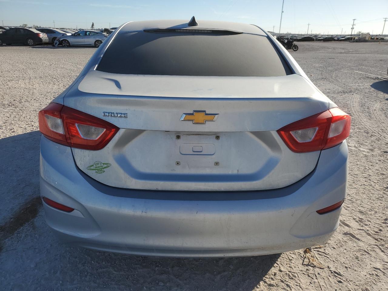 2017 Chevrolet Cruze - Image 6
