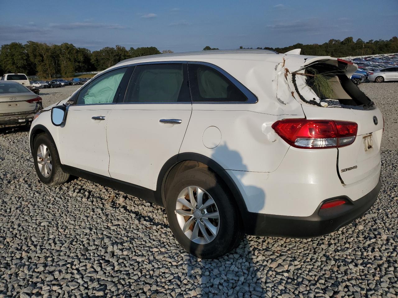 2018 Kia Sorento - Image 2