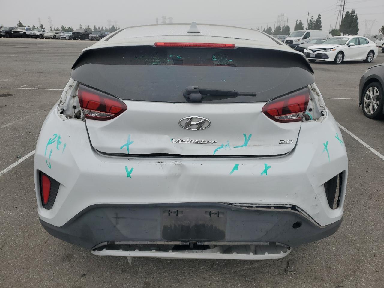 KMHTG6AF6LU027629 2020 Hyundai Veloster Base