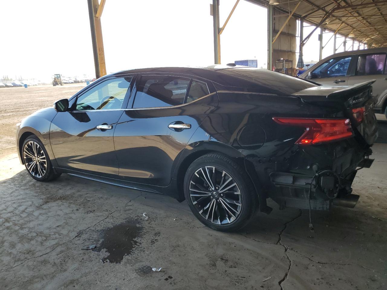2016 Nissan Maxima - Image 2