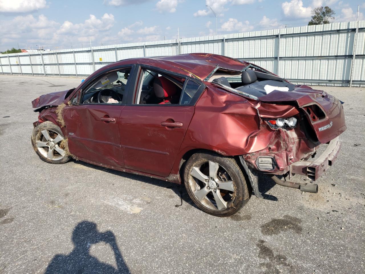 2006 Mazda 3 - Image 2