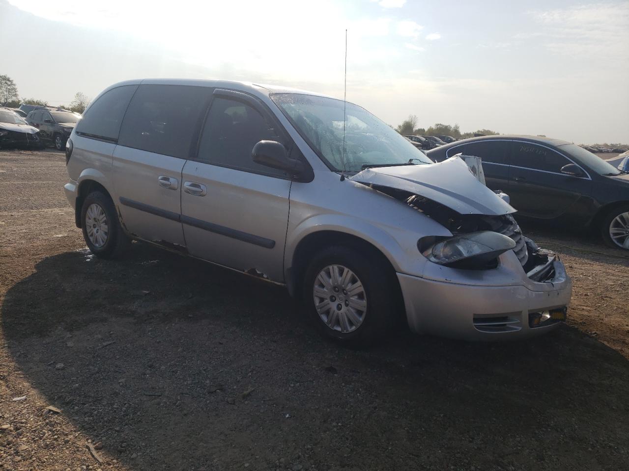 2007 Chrysler Town & Country - Image 4