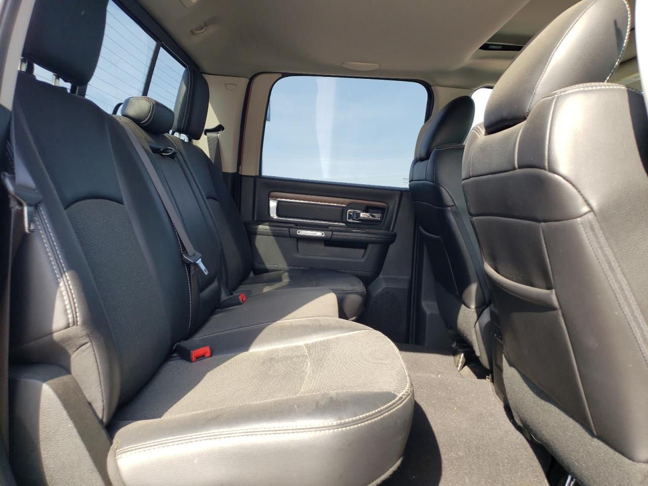 2017 RAM 1500 - Image 10