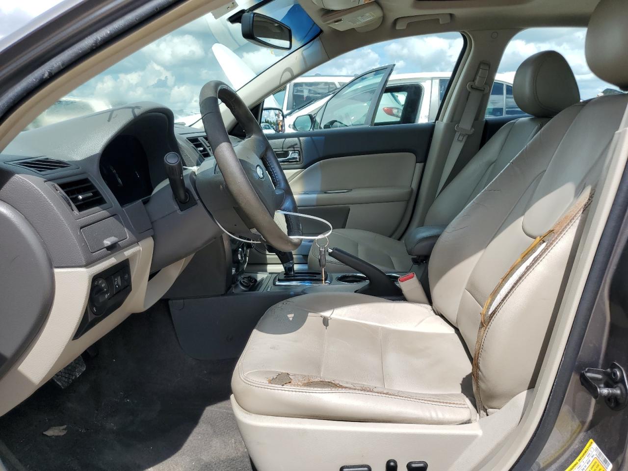 2012 Ford Fusion - Image 7