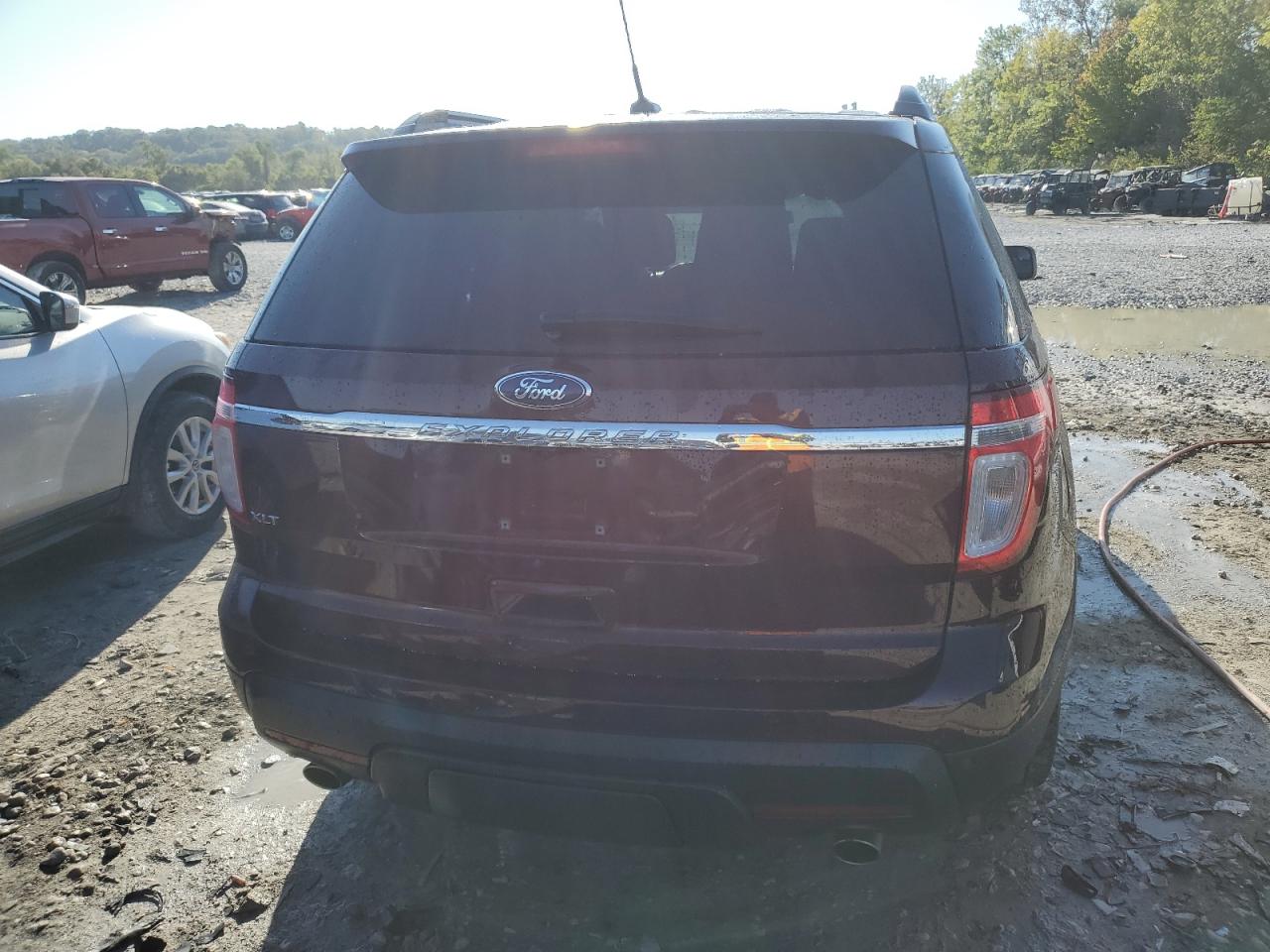 1FMHK7D86BGA72302 2011 Ford Explorer Xlt