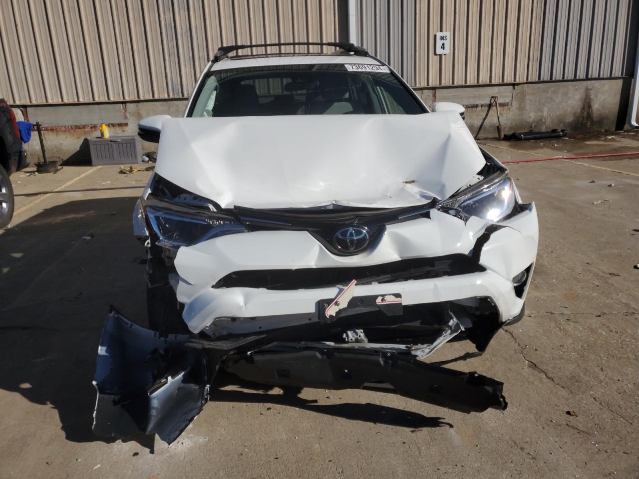 2018 Toyota RAV 4 - Image 5