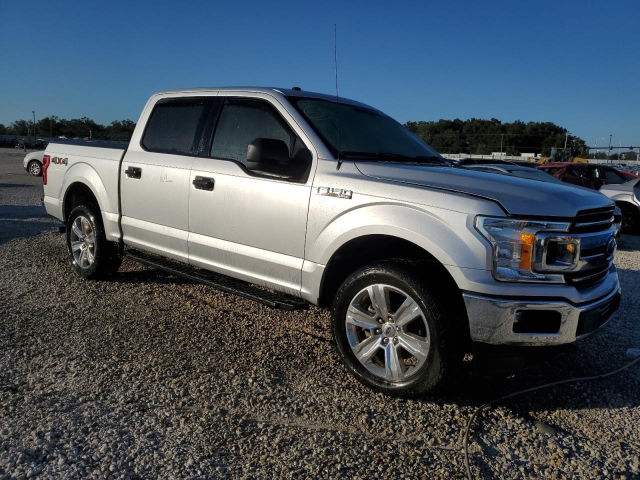 VIN 1FTEW1E54JFC80860 2018 FORD F-150 no.4