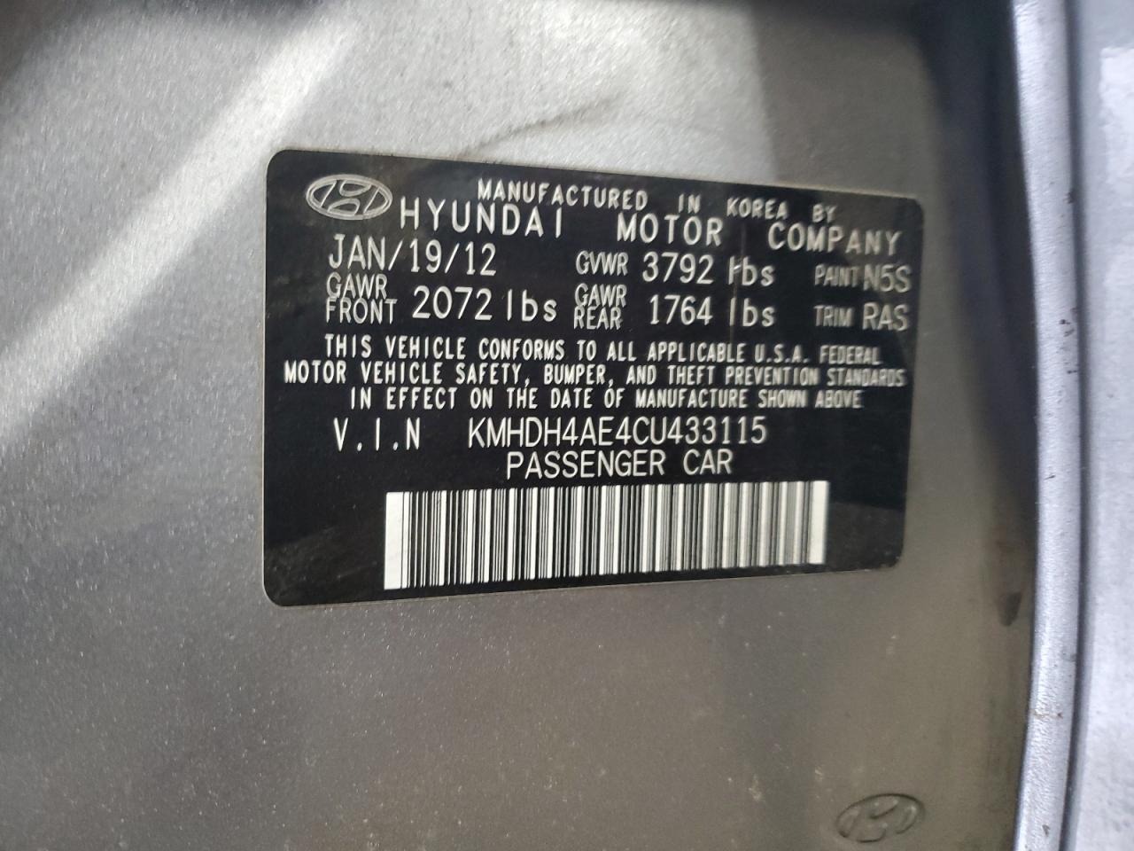 2012 Hyundai Elantra - Image 13