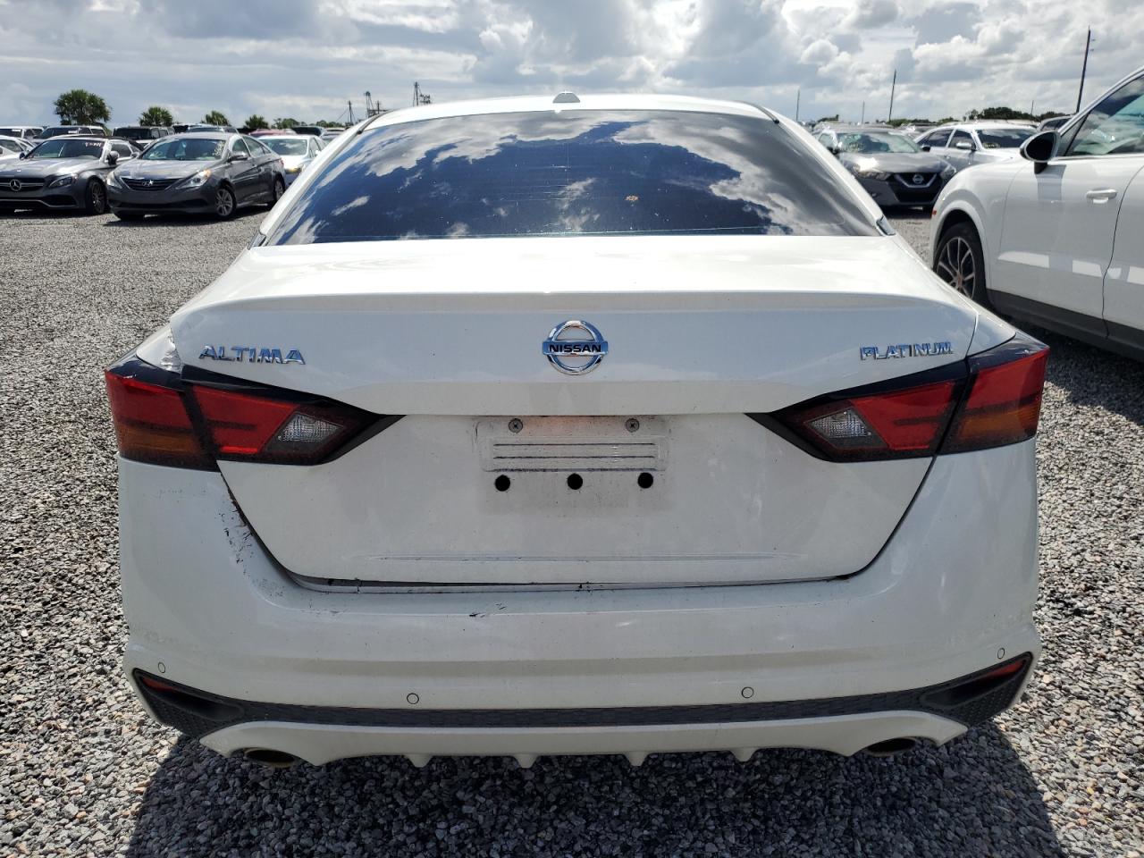 1N4BL4FV9KC146804 2019 Nissan Altima Platinum