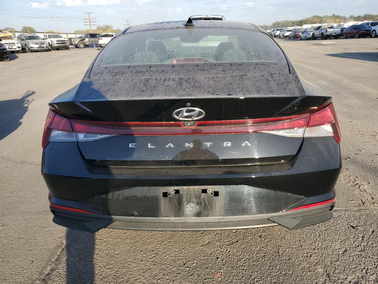 KMHLM4AG9NU216428 2022 Hyundai Elantra Sel