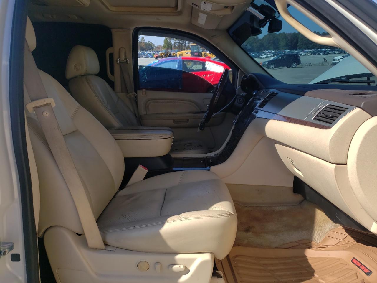 2008 Cadillac Escalade - Image 7