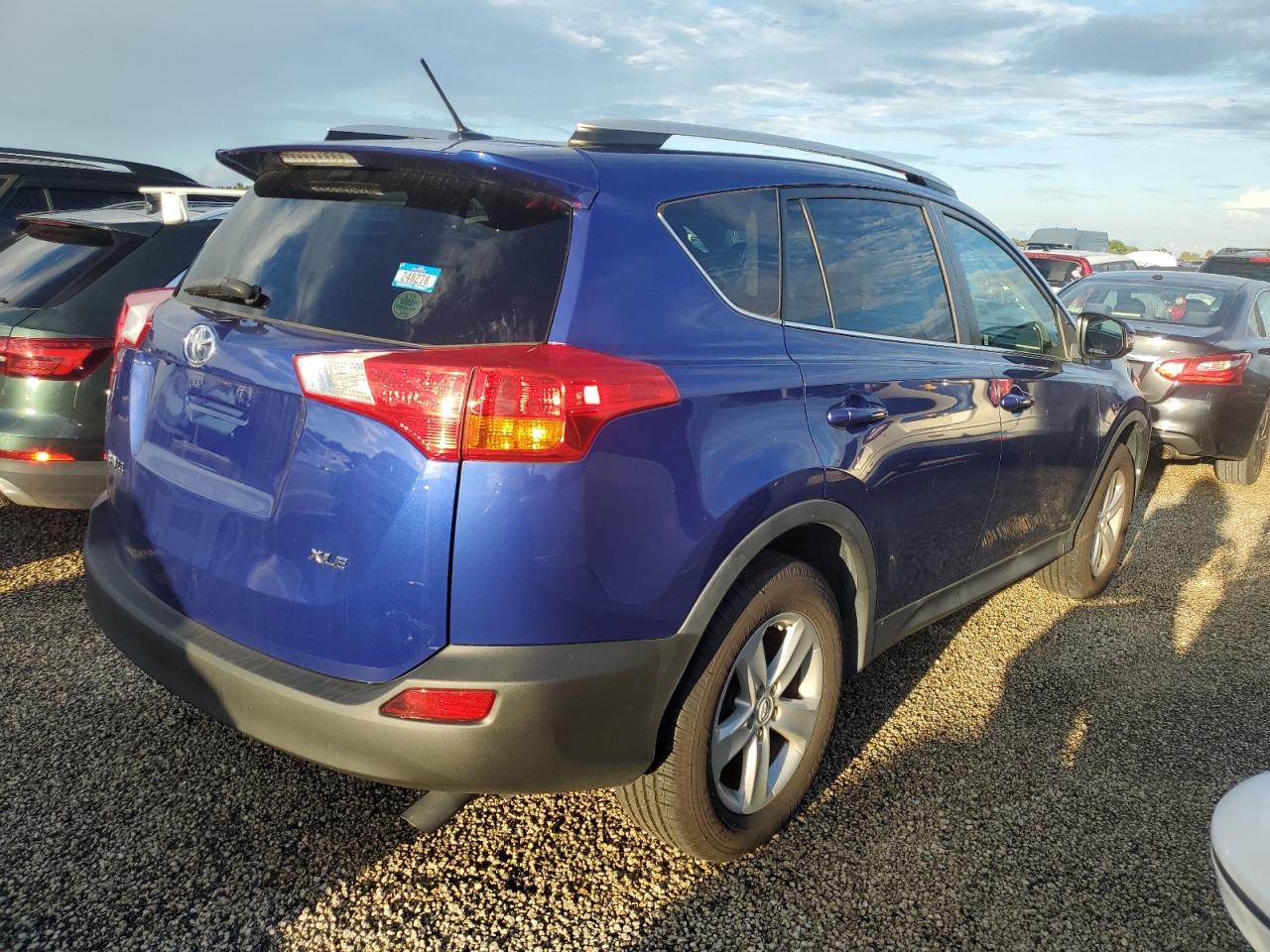 2014 Toyota RAV 4 - Image 3