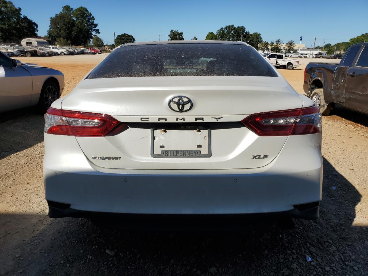 4T1B11HK0JU121859 2018 Toyota Camry L