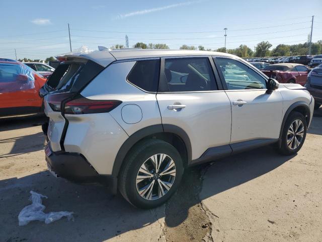  NISSAN ROGUE 2022 Srebrny