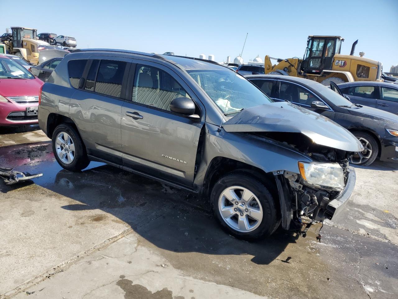 VIN 1C4NJCEA4DD158975 2013 JEEP COMPASS no.4