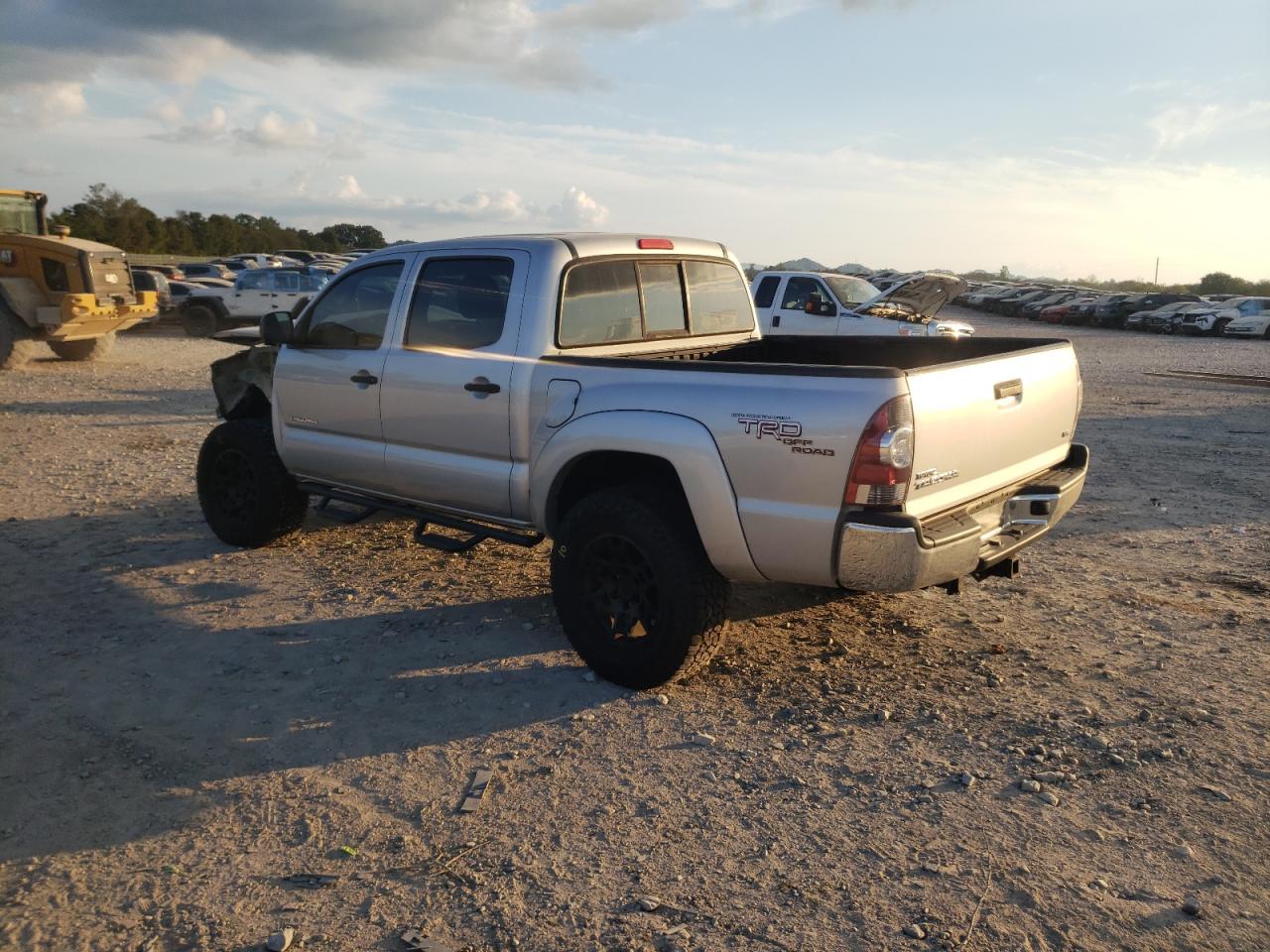 2011 Toyota Tacoma - Image 2