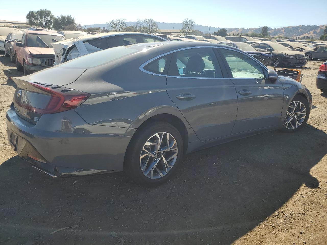 2021 Hyundai Sonata - Image 3