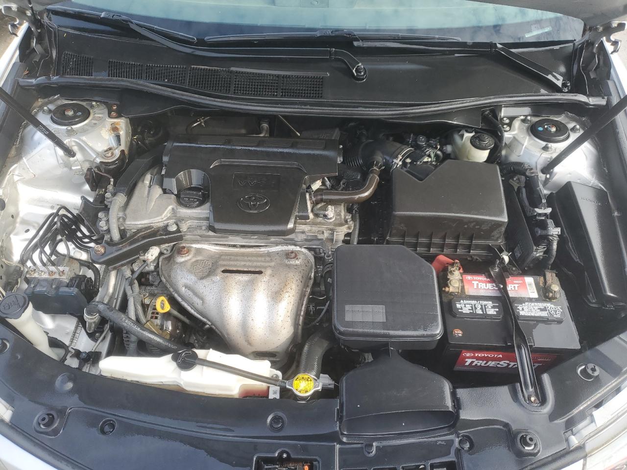2012 Toyota Camry - Image 11