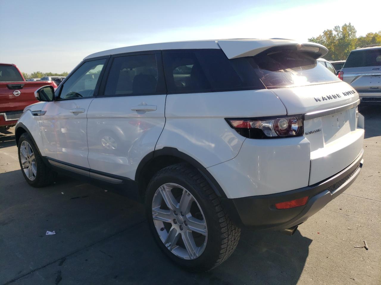 2014 Land Rover Range Rover - Image 2
