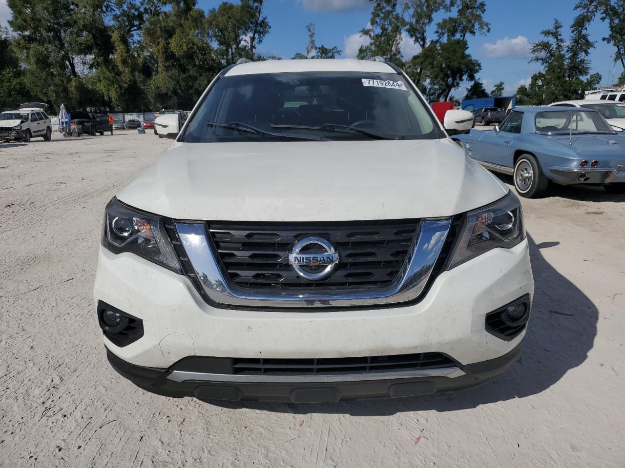 2019 Nissan Pathfinder - Image 5