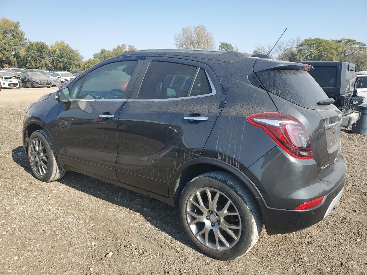 KL4CJHSB8HB037217 2017 BUICK ENCORE - Image 2