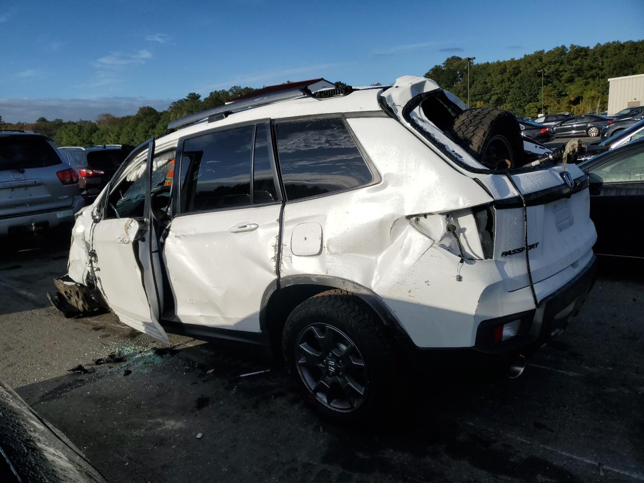2024 Honda Passport - Image 2