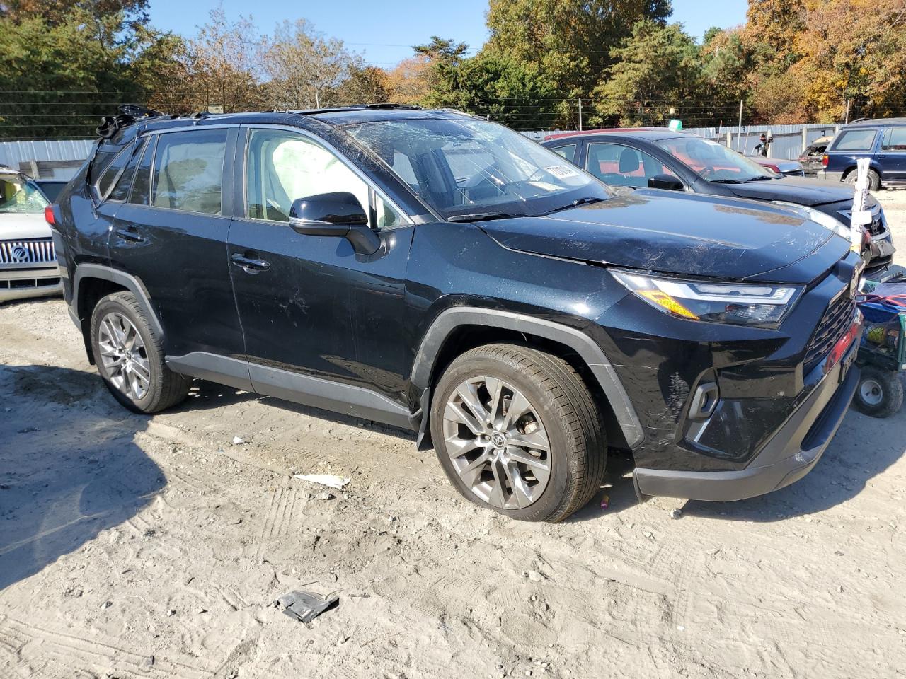 2022 Toyota RAV 4 - Image 4