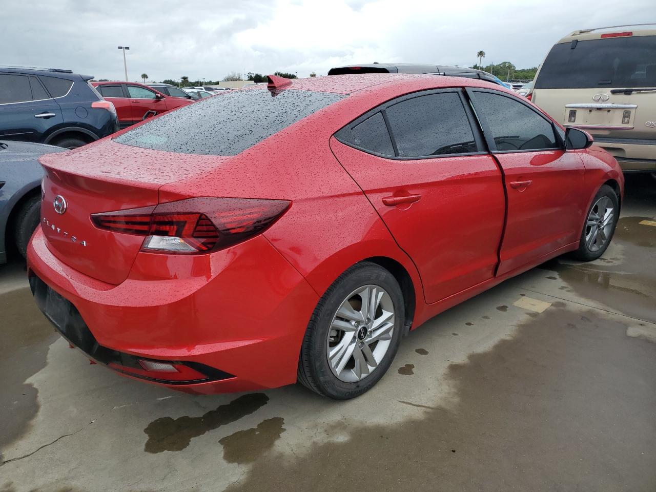 2020 Hyundai Elantra - Image 3