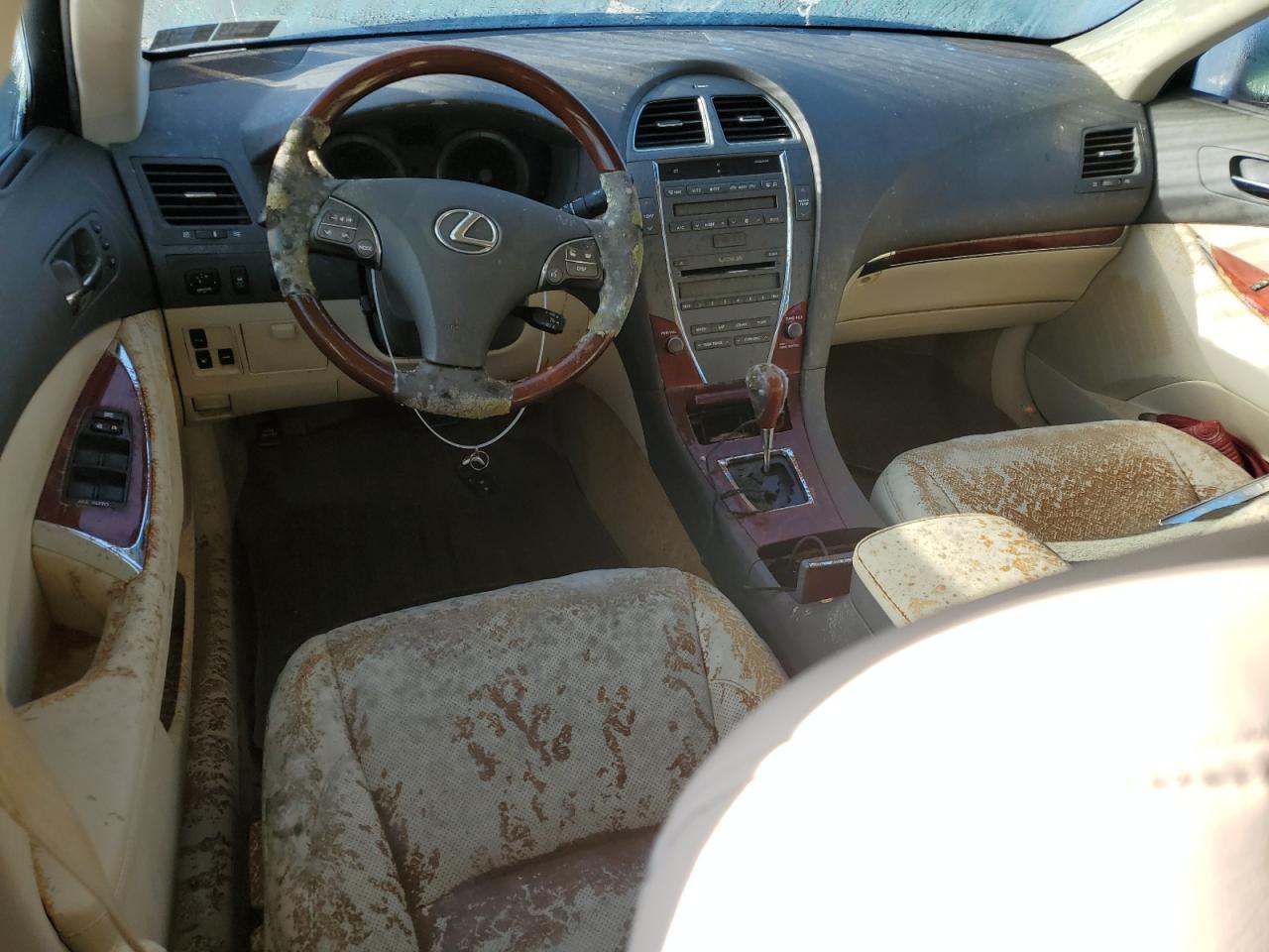 2012 Lexus ES - Image 8
