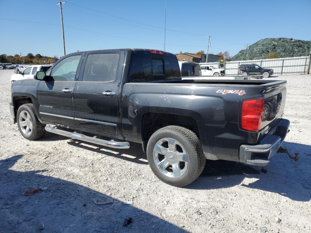 2014 Chevrolet Silverado - Image 2
