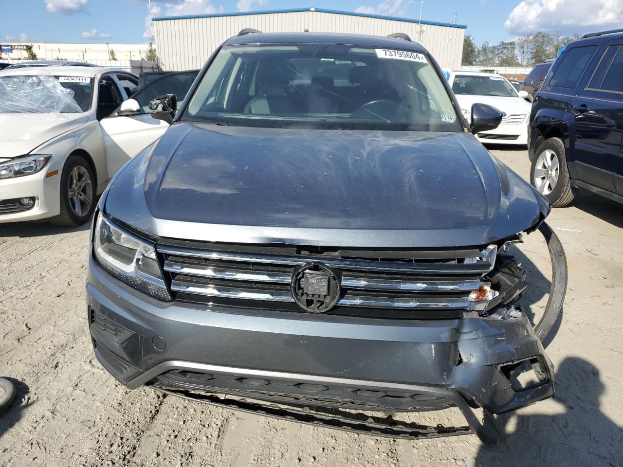 2019 Volkswagen Tiguan - Image 5