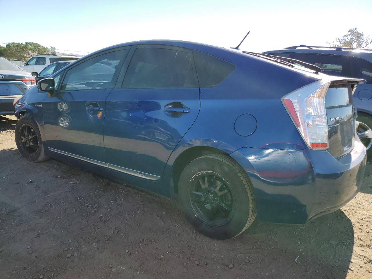 2011 Toyota Prius - Image 2