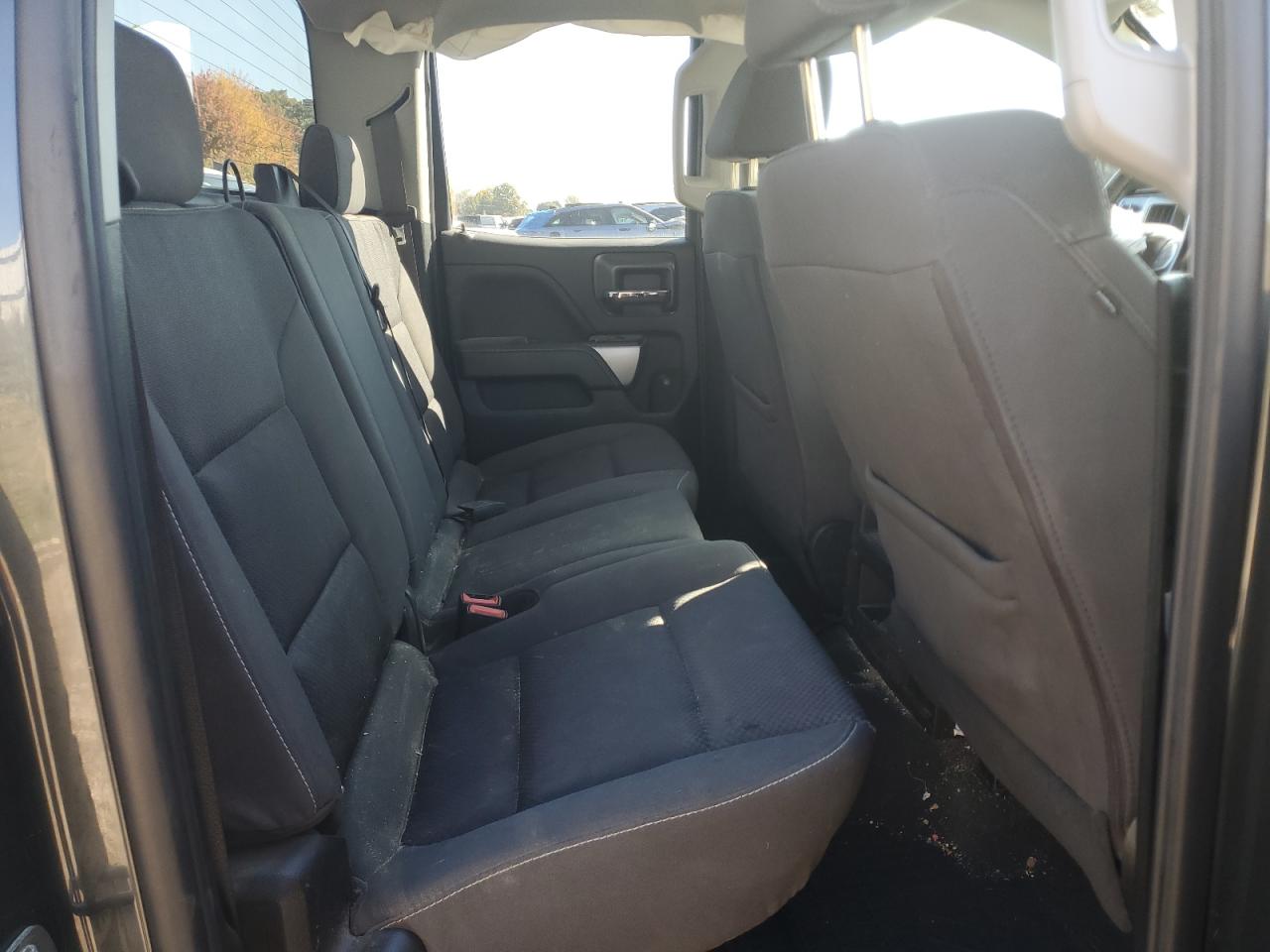 2019 Chevrolet Silverado - Image 10